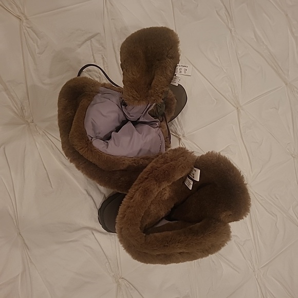 North Face Winter Boots - Picture 7 of 10